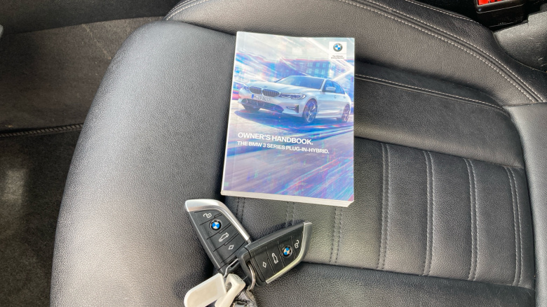 BMW 3 Series 330e M Sport 4dr Step Auto Saloon